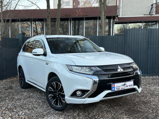 Mitsubishi Outlander foto 2