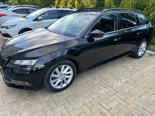 Skoda Superb foto 3