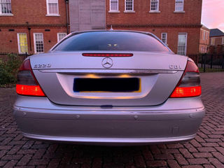 Mercedes E-Class foto 3