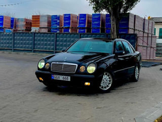 Mercedes E-Class