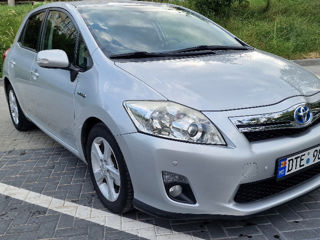 Toyota Auris фото 0