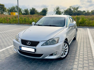 Lexus IS Series