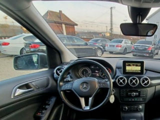 Mercedes B-Class foto 4