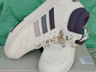 Adidaşi originali m.39