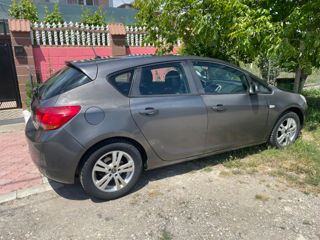 Opel Astra foto 2
