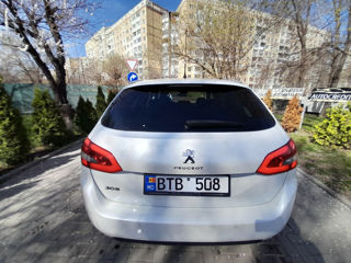 Peugeot 308 foto 12