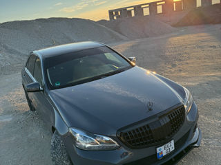 Mercedes E-Class foto 4