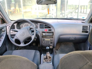 Hyundai Elantra, 2001 