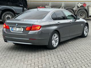 BMW 5 Series foto 7