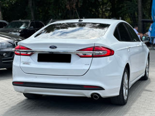 Ford Fusion foto 5