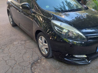 Renault Grand Scenic foto 1