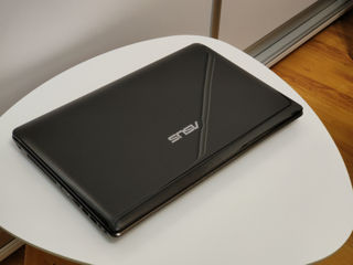 Asus  INTEL i3 foto 5