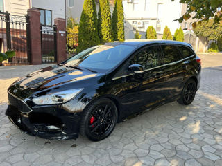 Ford Focus ST foto 1