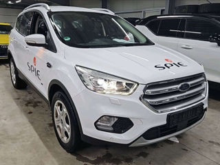 Ford Kuga foto 2