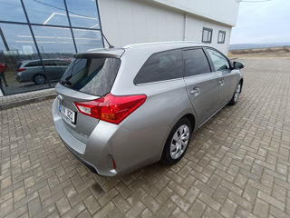 Toyota Auris foto 4