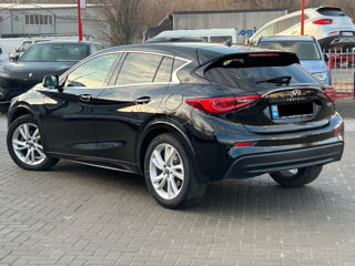 Infiniti Q30 foto 3