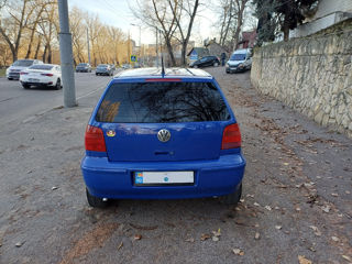 Volkswagen Polo foto 4