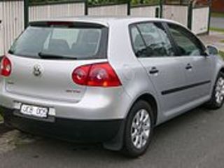 Volkswagen Golf foto 1