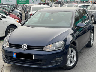 Volkswagen Golf foto 1