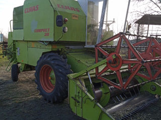 Combina Claas Compact 30