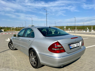 Mercedes E-Class foto 2