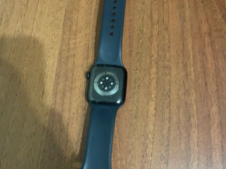 Apple Watch Series 8 фото 1