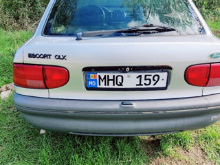 Ford Escort foto 1