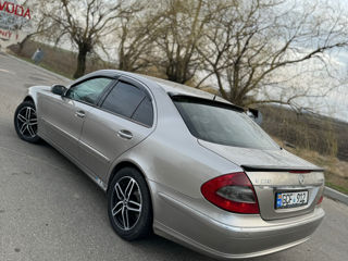 Mercedes E-Class foto 6