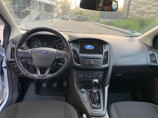 Ford Focus foto 8