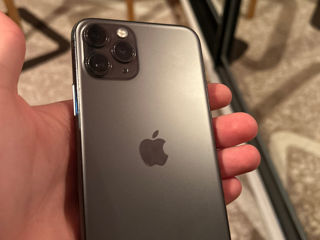 Se vinde iphone 11 pro foto 2