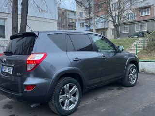 Toyota Rav 4 foto 5