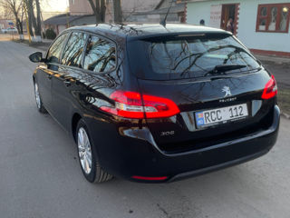 Peugeot 308 foto 8