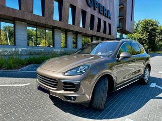 Porsche Cayenne foto 2