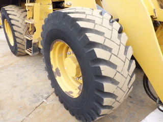Incarcator frontal Caterpillar 1.3m3 - bun pret foto 1
