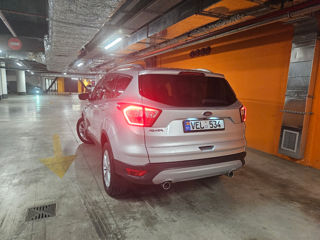 Ford Kuga foto 4