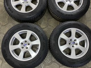 Roti Volvo xc60 discuri cu cauciucuri de iarna 235/65r17 continental foto 1