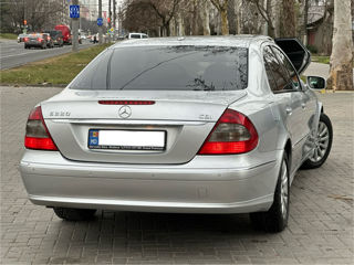 Mercedes E-Class foto 2