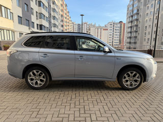 Mitsubishi Outlander foto 5