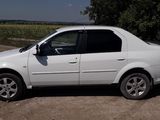 Dacia Logan foto 3