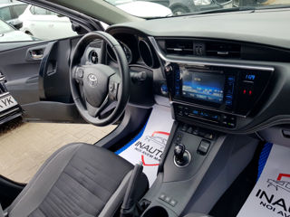 Toyota Auris foto 8