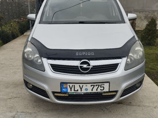 Opel Zafira foto 5