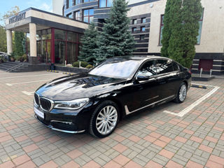 BMW 7 Series foto 3