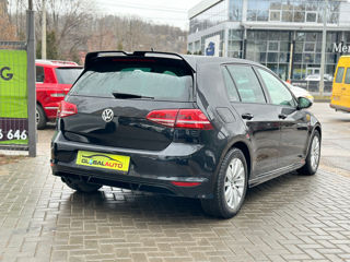 Volkswagen Golf foto 5