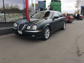 Jaguar S-Type foto 2