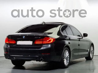 BMW 5 Series foto 2