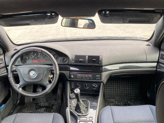 BMW 5 Series foto 7