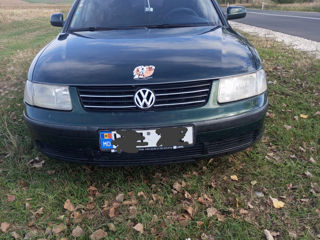 Volkswagen Passat foto 3