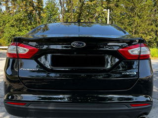 Ford Fusion foto 5