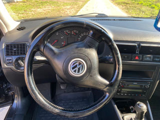 Volkswagen Golf foto 8