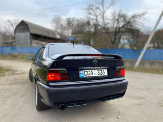 BMW 3 Series foto 9